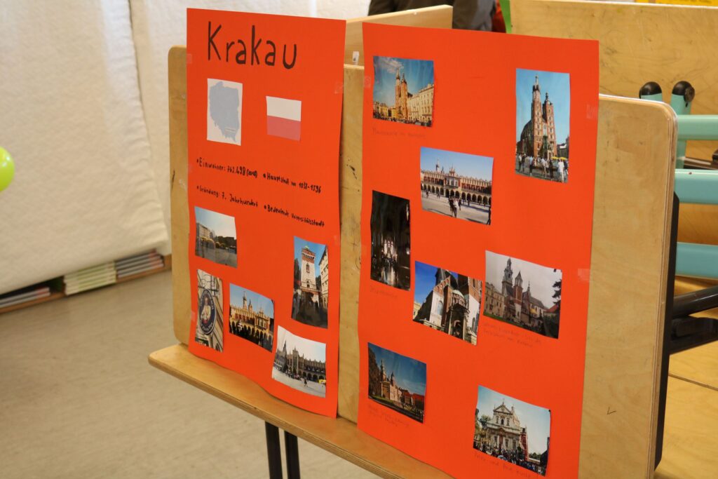Plakat über Krakau mit Bildern und Informationen.