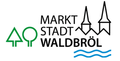 Logo der Stadt Waldbröl mit Bäumen und Wellen in grüner und blauer Farbe.
