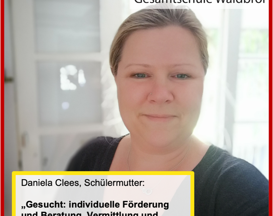 Frau mit hellem Hintergrund und Info zur individuellen Förderung an der Gesamtschule Waldbröl.