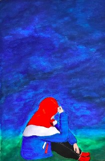 Junge Person in blauer Umgebung, sitzend und nachdenklich, mit rotem Hoodie.