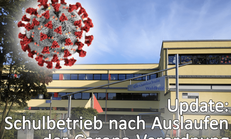 Logo des Coronavirus neben einem Schulgebäude mit Informationsupdate.